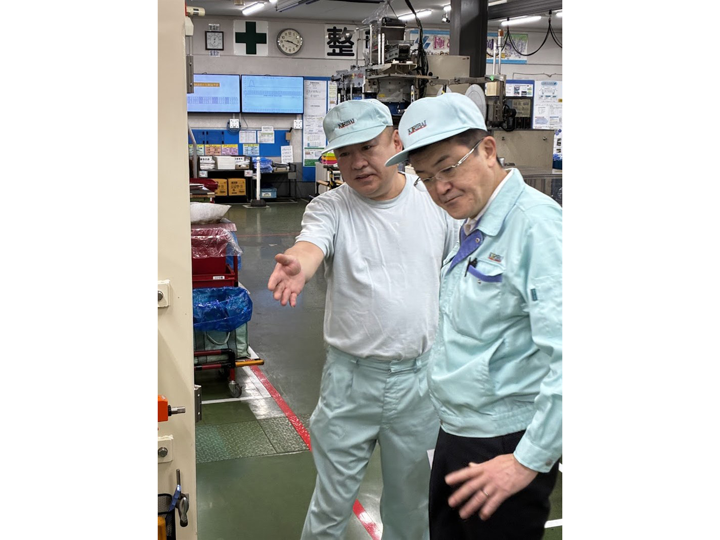 【社内イベント】お稲荷様に「安全」と「商売繁盛」を願って:今年の稲荷祭り(三田・藤岡工場)