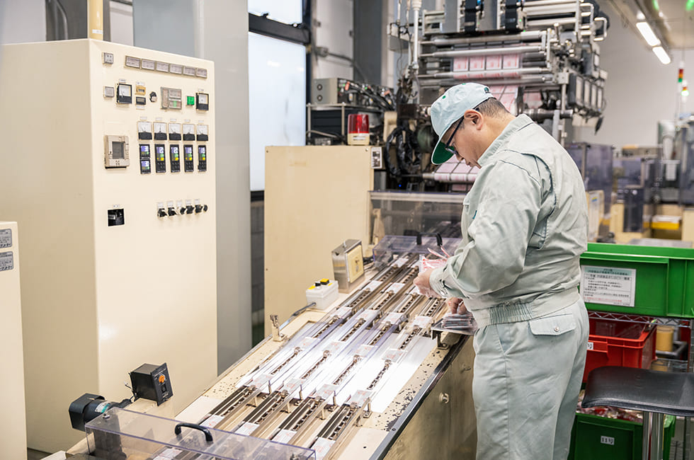 桐灰小林製薬株式会社