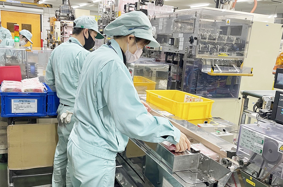 桐灰小林製薬株式会社