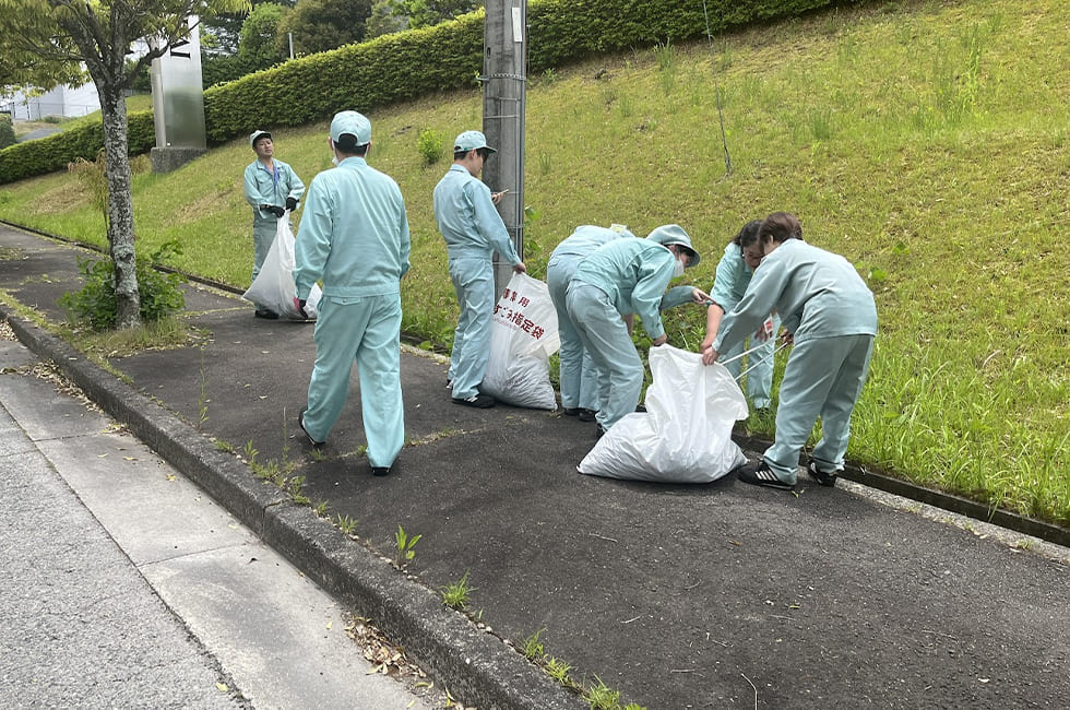 桐灰小林製薬株式会社